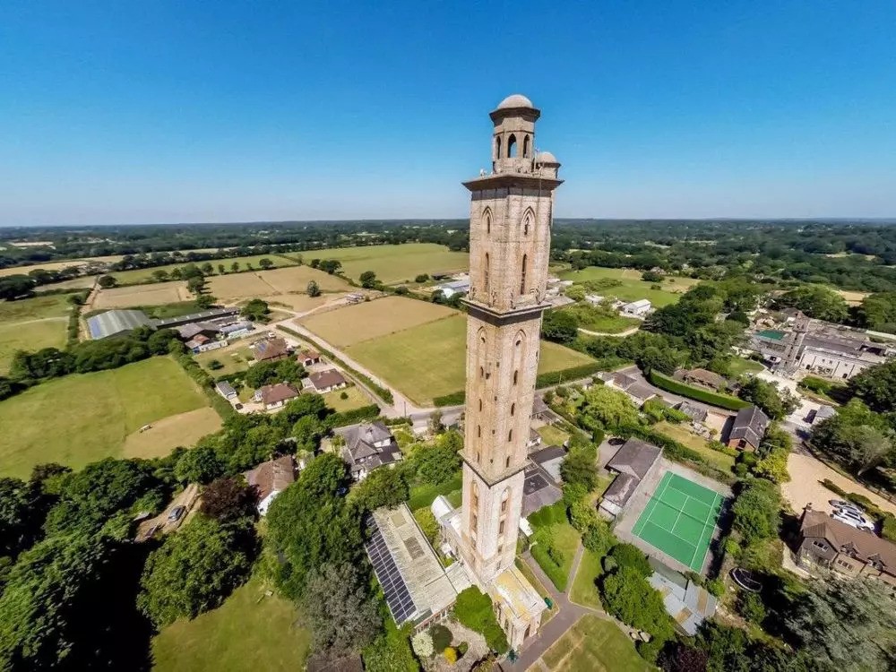 Bí ẩn toà tháp ‘người đá’ không cốt thép cao nhất thế giới