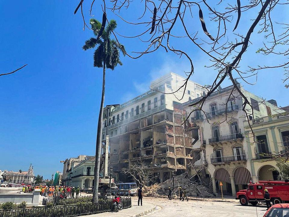 Hiện trường vụ nổ tại khách sạn Saratoga. (Nguồn: Reuters)