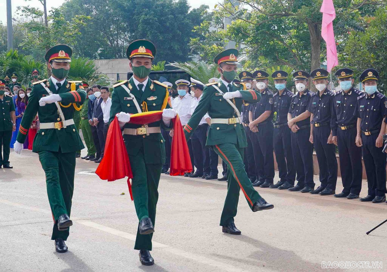 Buổi lễ được tổ chức thành kính, trang nghiêm, trọng thể. 