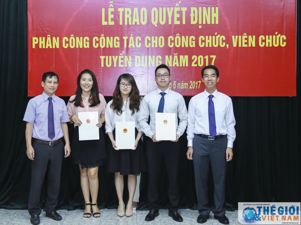 bo ngoai giao trao quyet dinh phan cong cong tac