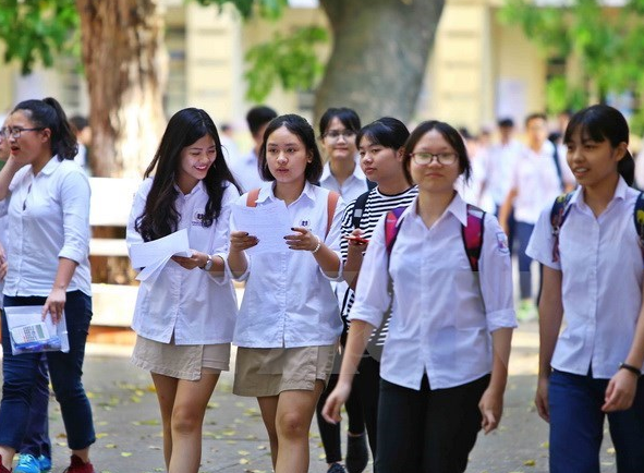 Kỳ thi tuyển sinh lớp 10 năm 2021 tại Hà Nội - Lùi lịch thi, giảm thời gian làm bài