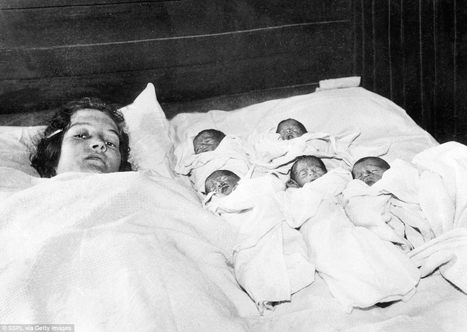 Cuộc đời của 5 chị em sinh 5: Góc nhìn từ người trong cuộc sau 9 thập niên