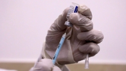 Bộ Y tế Nga: Vaccine Sputnik V phù hợp để chủng ngừa lại
