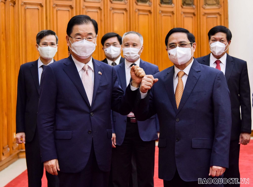 Thủ tướng Phạm Minh Chính đề nghị Hàn Quốc ưu tiên hỗ trợ nguồn vaccine Covid-19 cho Việt Nam