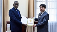 Việt Nam tiếp nhận bản sao Thư ủy nhiệm bổ nhiệm Đại sứ Senegal