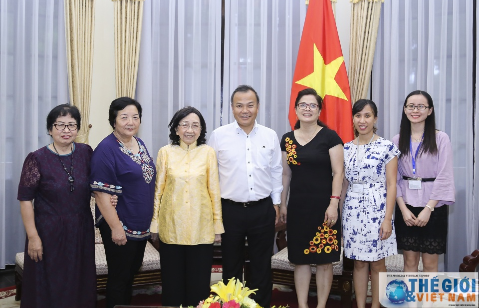 Thứ trưởng Vũ Hồng Nam tiếp Chủ tịch Hội Nữ trí thức Việt Nam