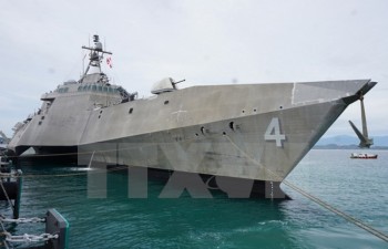 Tàu khu trục Mỹ cập cảnh Cam Ranh tham gia giao lưu hải quân