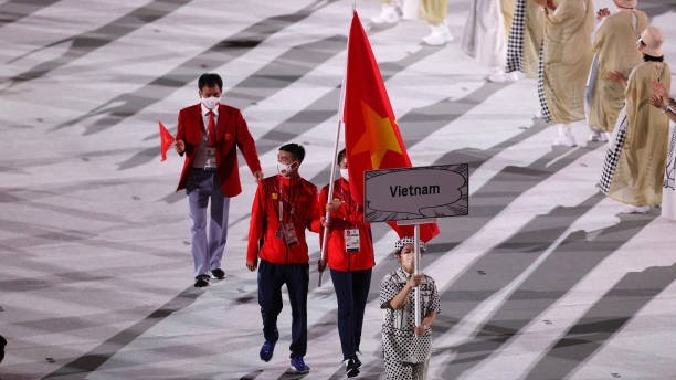 Video đoàn thể thao Việt Nam diễu hành tại Olympic Tokyo 2020