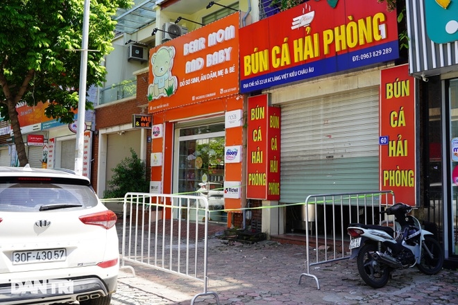 Covid-19 ở Hà Nội: Phong tỏa tòa chung cư 400 hộ dân và nhiều cửa hàng, quán ăn