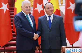 Turkish Prime Minister wraps up official visit to Vietnam