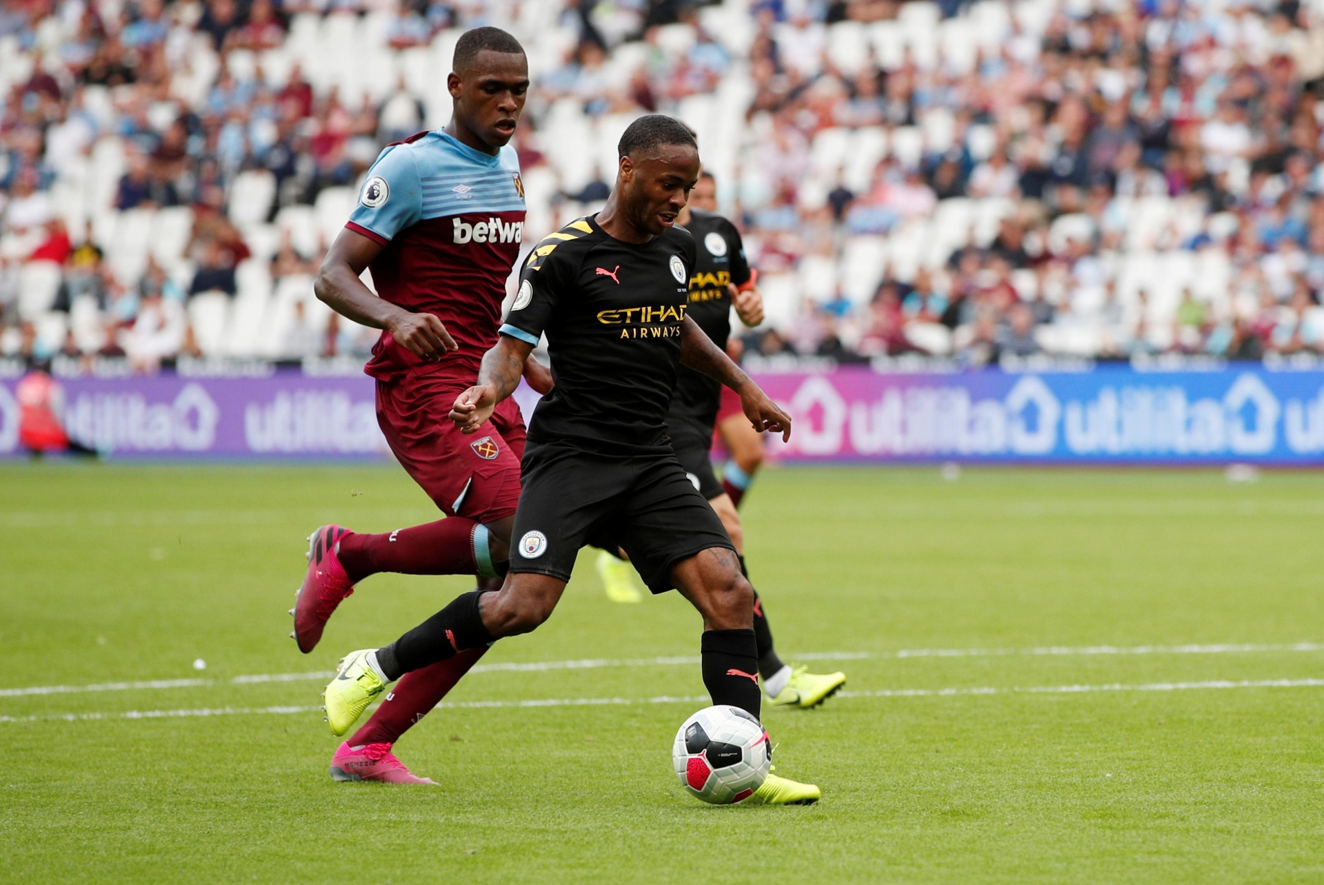 man city tottenham etihad dan thanh tu dia voi spurs