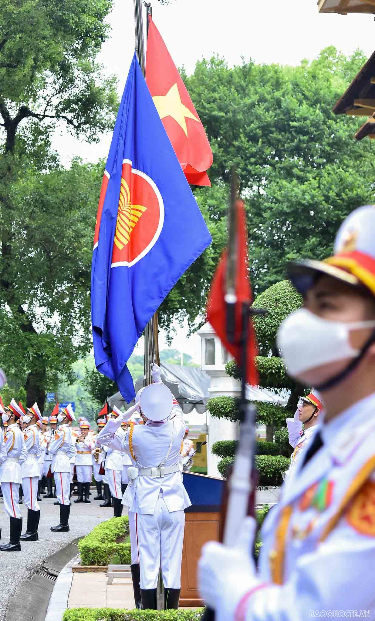 Lễ thượng cờ kỷ niệm 55 năm thành lập ASEAN Lễ thượng cờ kỷ niệm 55 năm thành lập ASEAN