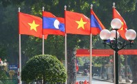 Phát triển vững chắc quan hệ hữu nghị vĩ đại, đoàn kết đặc biệt Việt Nam-Lào