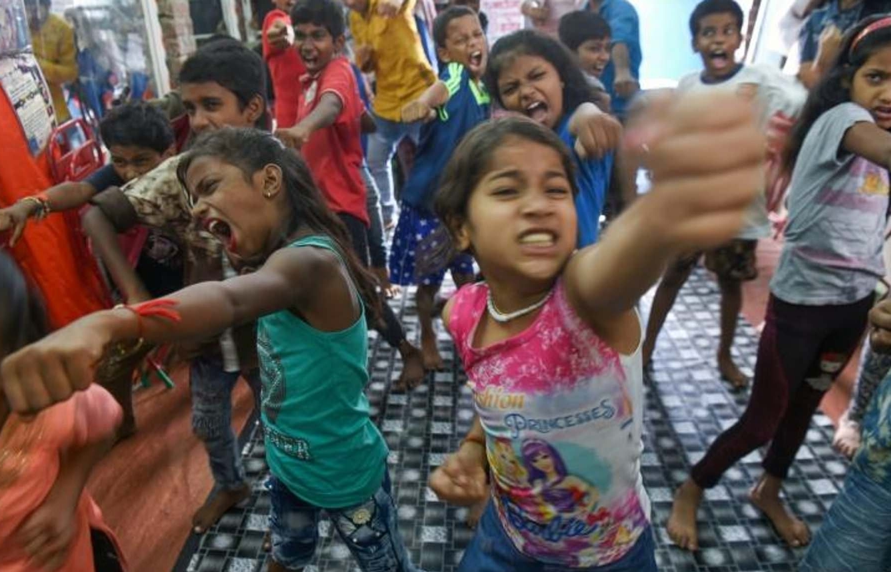 Bollywood - giấc mơ hấp dẫn của cư dân khu ổ chuột Mumbai