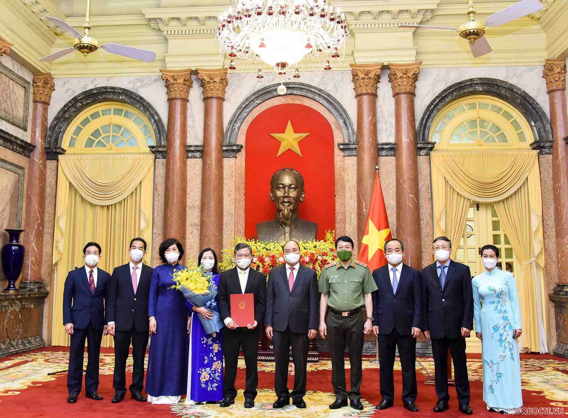 Chủ tịch nước trao quyết định bổ nhiệm Đại sứ Việt Nam tại Campuchia