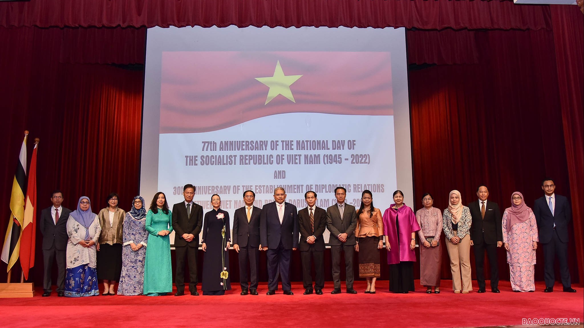 Foreign Minister Bui Thanh Son attended celebration of Vietnam National Day in Brunei