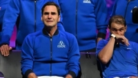 Huyền thoại quần vợt Roger Federer nghẹn ngào ngày kết thúc 24 năm thi đấu