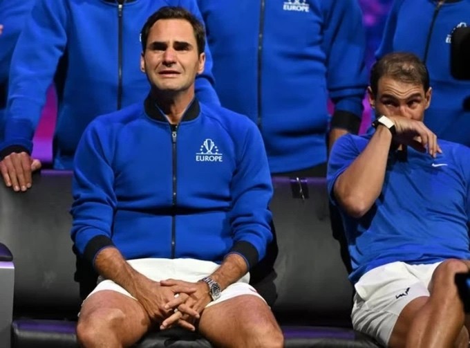 Federer nghẹn ngào ở khoảnh khắc cuối cùng được thi đấu (Ảnh: AP).