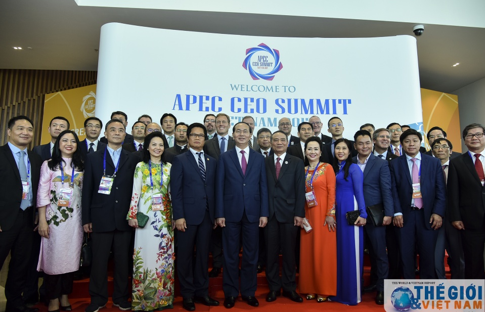 Kết thúc ngày làm việc đầu tiên Hội nghị CEO Summit