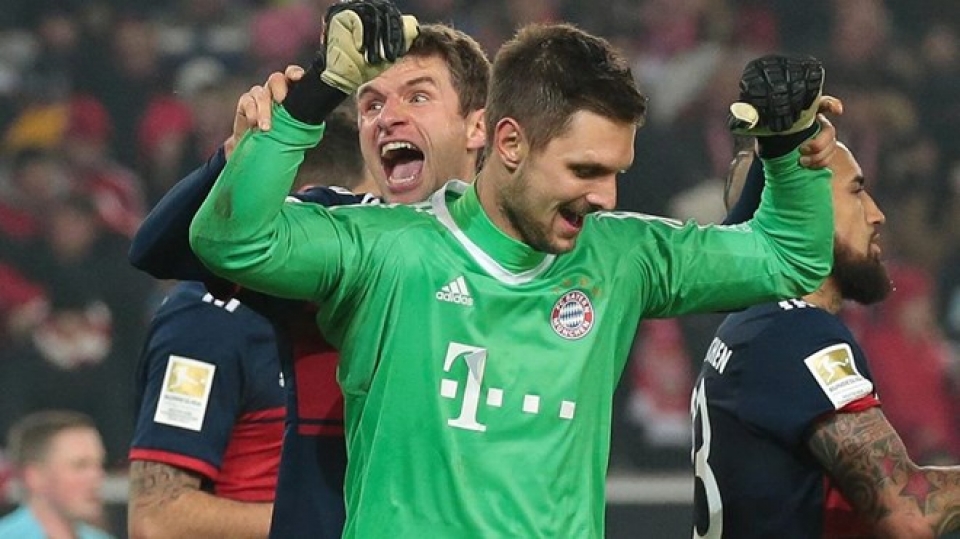 ke bi ruong bo sven ulreich giup bayern danh bai stuttgart