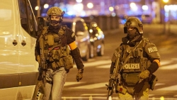 Bắt thêm 2 nghi can liên quan tới vụ tấn công chết người ở Vienna