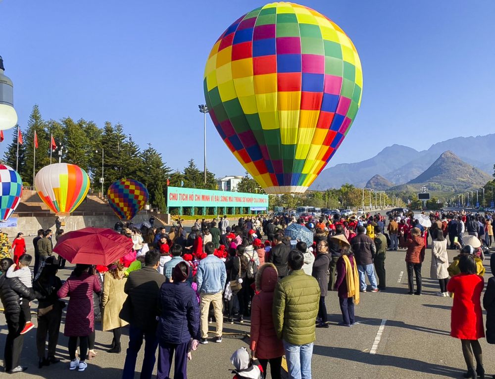 Khai mạc Giải dù lượn đường trường Putaleng mở rộng năm 2020