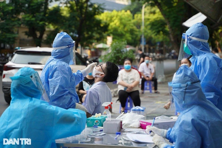 Covid-19 ở Hà Nội: Tổng cộng gần 18.000 F0 khỏi bệnh, 95 người tử vong