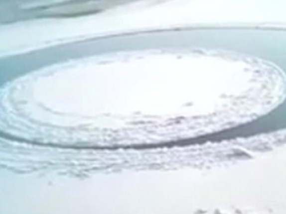 Đĩa băng khổng lồ bí ẩn xuất hiện tại Trung Quốc