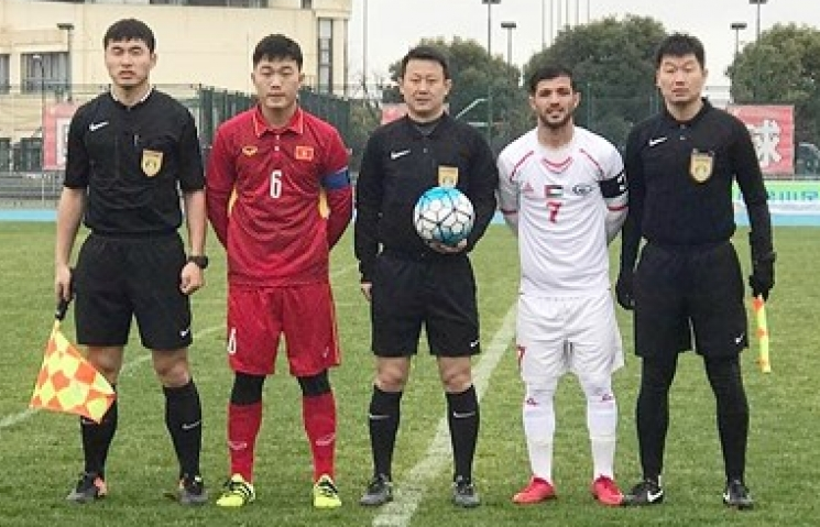 U23 Việt Nam cầm hòa 1-1 Palestine trong ngày Công Phượng đá dự bị