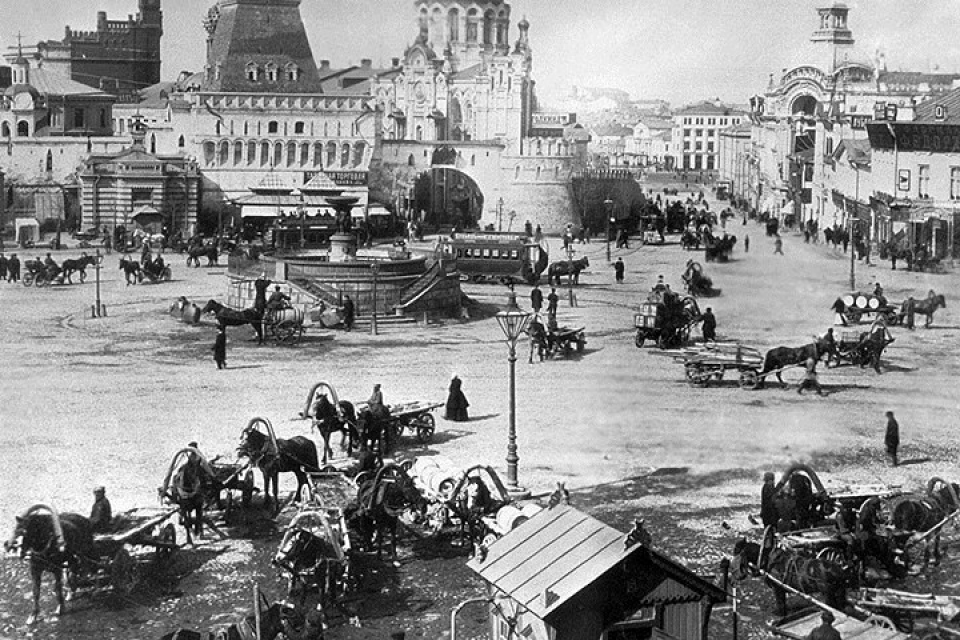 moscow 100 nam truoc va ngay nay