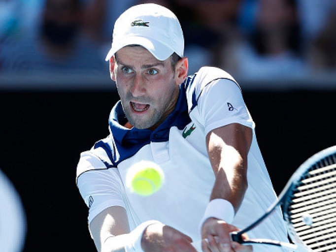 Australian Open: "Búp bê" Sharapova, Djokovic trở lại ấn tượng