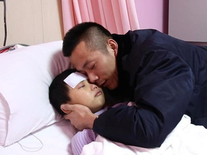 Lá thư xúc động của bé gái Trung Quốc mắc ung thư