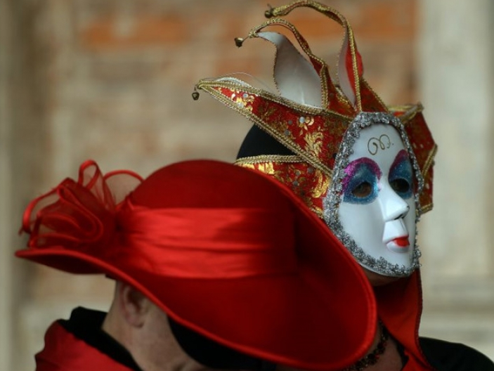 "Che thân giấu phận" tại lễ hội Venice Carnival phù phiếm trứ danh