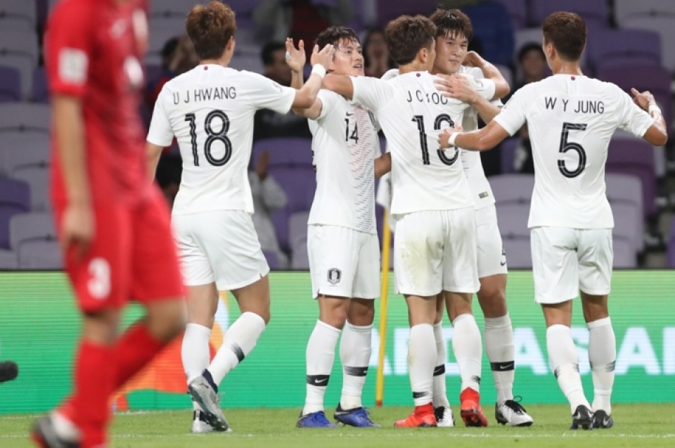 1016 doi bong da gianh ve vao vong 18 asian cup 2019