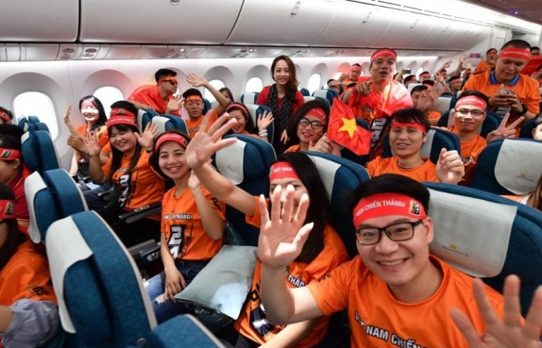 Asian Cup 2019: Người hâm mộ vượt hơn 5.300 km "tiếp lửa" ĐT Việt Nam vào vòng 1/8