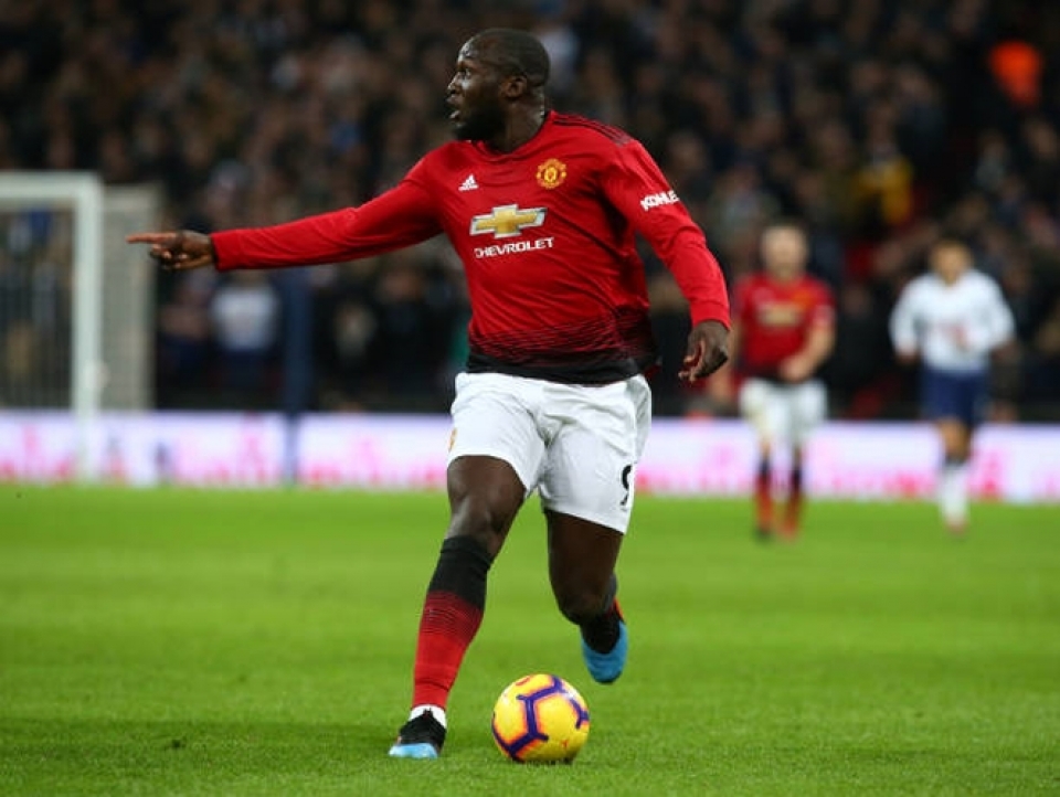 top 10 tien dao dat gia nhat the gioi ronaldo nam giu 2 ky luc