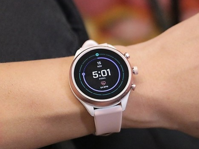 “Đại gia” Google muốn phát triển đồng hồ thông minh cạnh tranh với Apple Watch