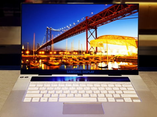 Samsung hé lộ màn hình OLED 4K 15,6 inch đầu tiên cho laptop