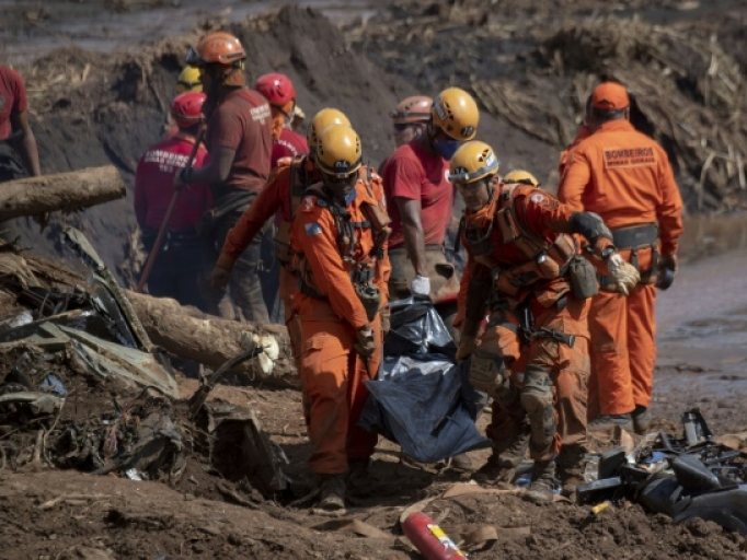 Vụ vỡ đập tại Brazil: Số người thiệt mạng tăng lên 84 sau 5 ngày nỗ lực tìm kiếm nạn nhân bị vùi lấp dưới bùn