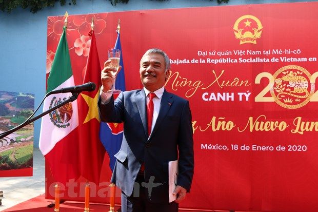 cong dong nguoi viet tai mexico mung xuan canh ty 2020