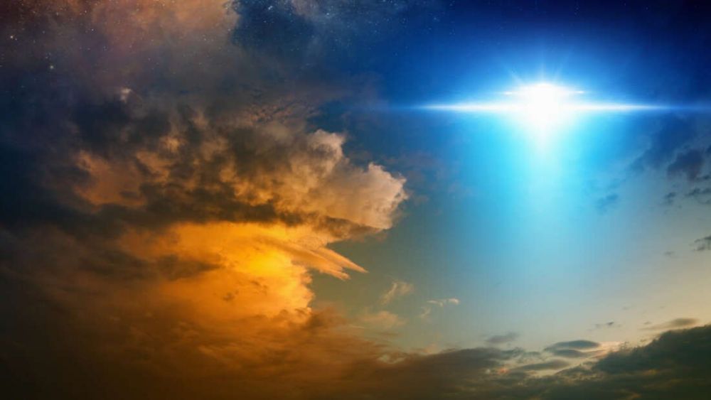 Mỹ: UFO bí ẩn xuất hiện trên bầu trời Hawaii