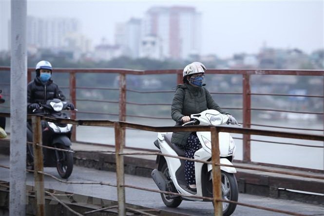 Dự báo thời tiết đêm nay và ngày mai (19-20/1): Bắc Bộ trời rét, có nơi rét đậm; Trung Bộ mưa vài nơi; Nam Bộ ngày nắng; Hà Nội 11-21 độ