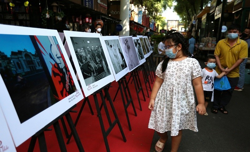 TP. Hồ Chí Minh: Triển lãm ảnh '22 khoảnh khắc' của y bác sĩ trong đại dịch Covid-19