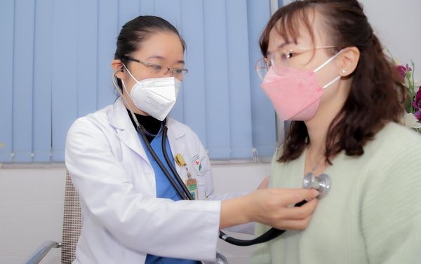TP. Hồ Chí Minh yêu cầu các bệnh viện không ép bệnh nhân mua gói khám hậu Covid-19