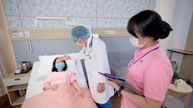 Covid-19 ở Hà Nội ngày 28/1: Thêm 2.885 ca mắc mới; 771 bệnh nhân nặng, nguy kịch đang điều trị