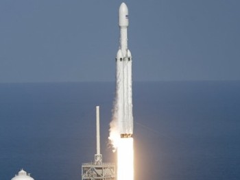 SpaceX phóng thành công tên lửa mạnh nhất thế giới