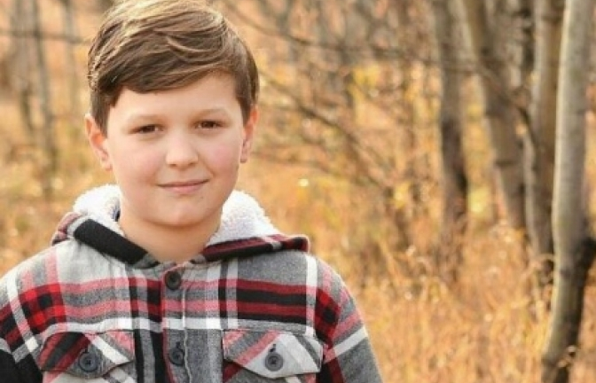 Canada: Cậu bé dị ứng với nước mắt, mồ hôi của chính mình