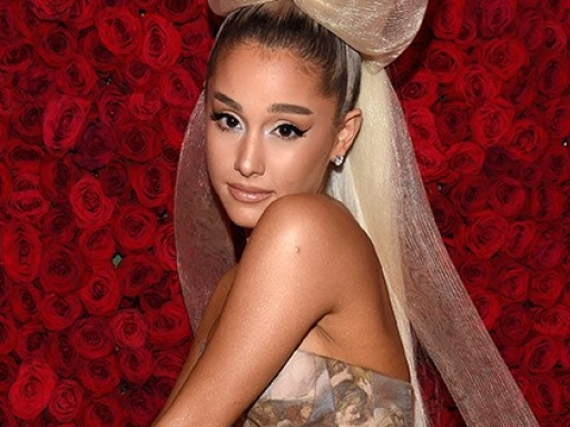 Grammy 2019: "Công chúa nhạc pop" Ariana Grande "rinh" tượng vàng