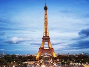 Pháp: Bất chấp ảnh hưởng của phong trào "Áo vàng", Paris vẫn bội thu du lịch trong năm 2018