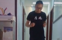 Trung Quốc: Giữa dịch corona, vận động viên marathon chạy 50km ngay trong căn hộ